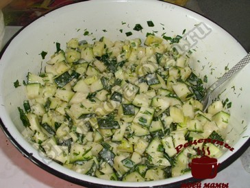 Кабачки в духовке, заливаем соусом