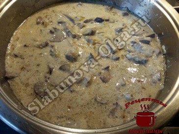 Бефстроганов из куриной печени