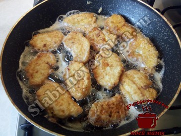 Кабачки в кляре с сыром и чесноком, жарим
