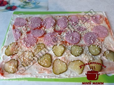 Закуска из лаваша, добавляем начинку