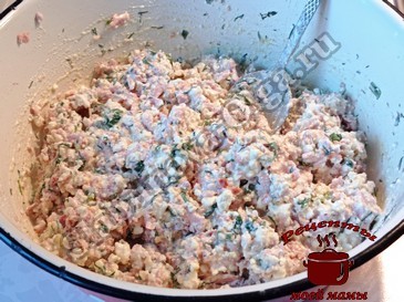 Лаваш с начинкой из творога и колбасы, готовим начинку