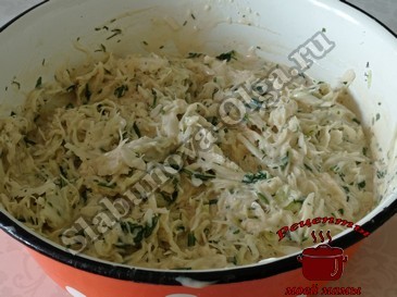 Пирог с капустой, заливаем заливкой Пирог с капустой, заливаем заливкой