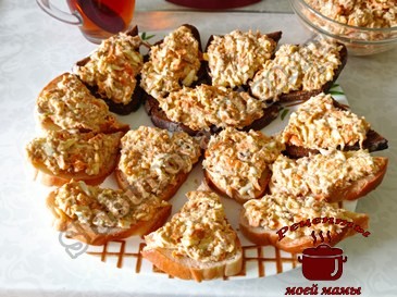 Домашний паштет с консервами и сыром Домашний паштет с консервами и сыром