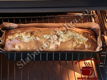 Яблочный пирог на сметане с растительным маслом, запекаем Яблочный пирог на сметане с растительным маслом, запекаем